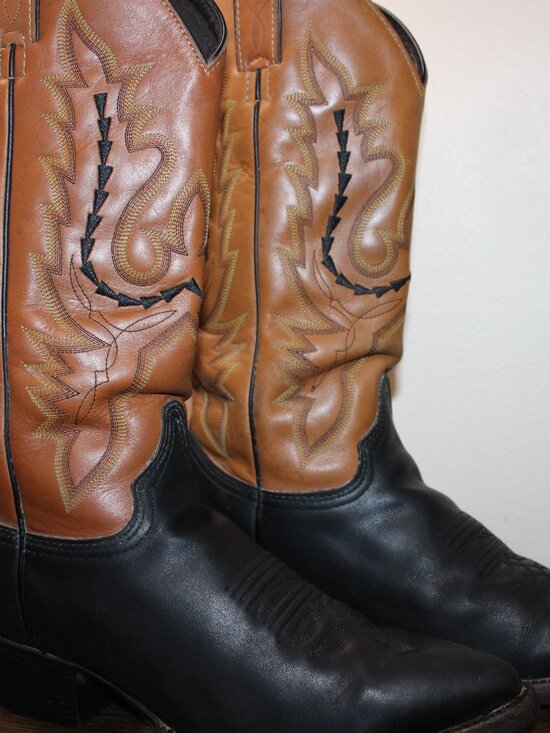 Western Boots Black/Brown Leather Size 7 – Pointed Toe main image 3